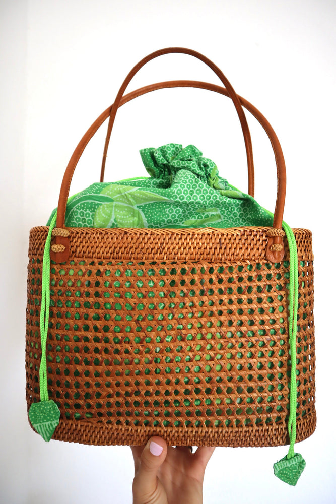 
            
                Load image into Gallery viewer, Summer Tote
            
        